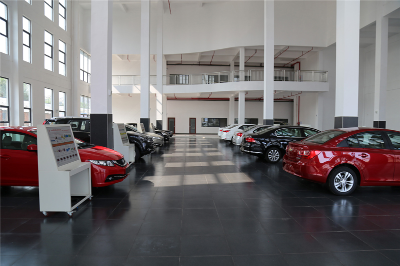 汽车展示厅.jpg