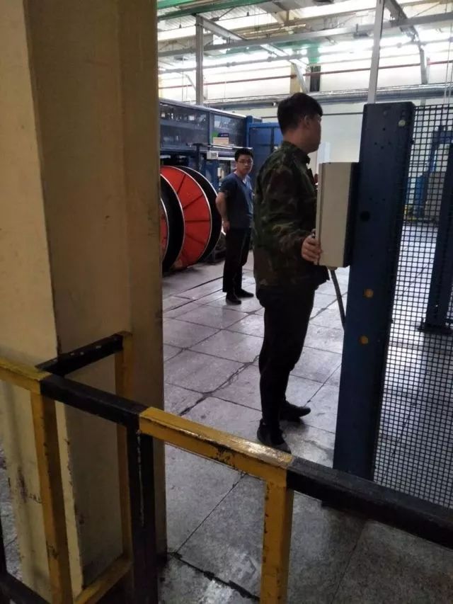 4.jpg 4.jpg