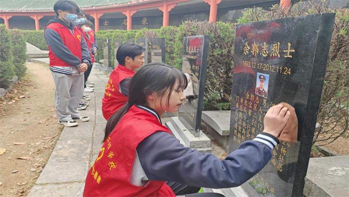 图片4.png 图片4.png