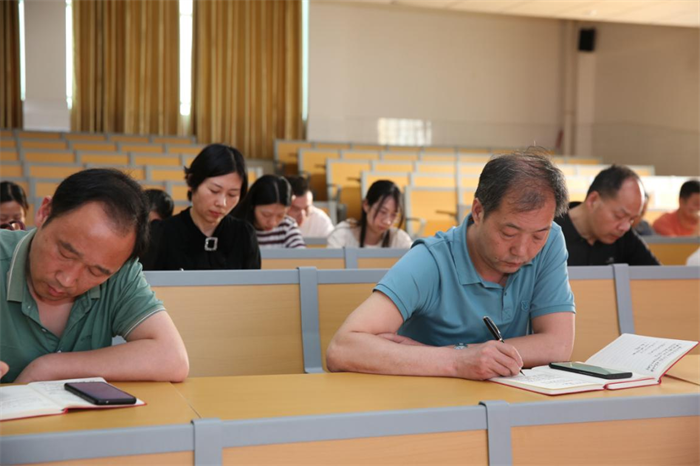 党群综合支部4月主题党日活动暨“练兵提能·夜学”活动简报