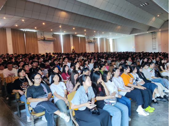 青春奋进正当时,筑梦不负新时代209.jpg 青春奋进正当时,筑梦不负新时代209.jpg